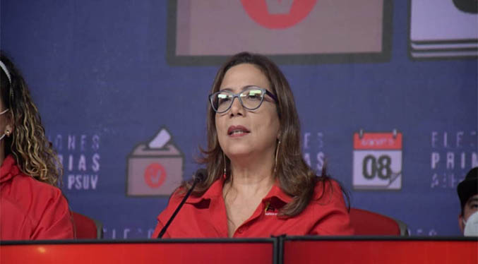 Tania Díaz: Los centros estarán abiertos hasta que vote el último elector