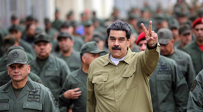 Maduro hace cambios de ministros: Arreaza pasa al Min-Industria y Ceballos al Min-Interior 
