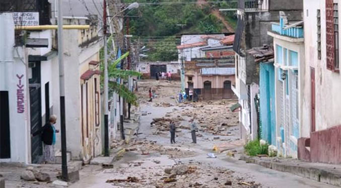 Llegan a Mérida 17 toneladas de insumos para afectados por lluvias