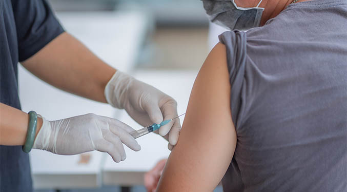 Portugal extiende vacunación a todos los menores de entre 12 y 15 años