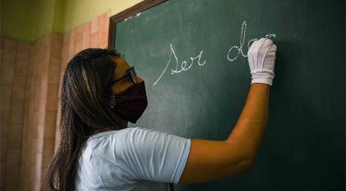 Población escolar venezolana necesita 52 % más docentes de los que ya tiene