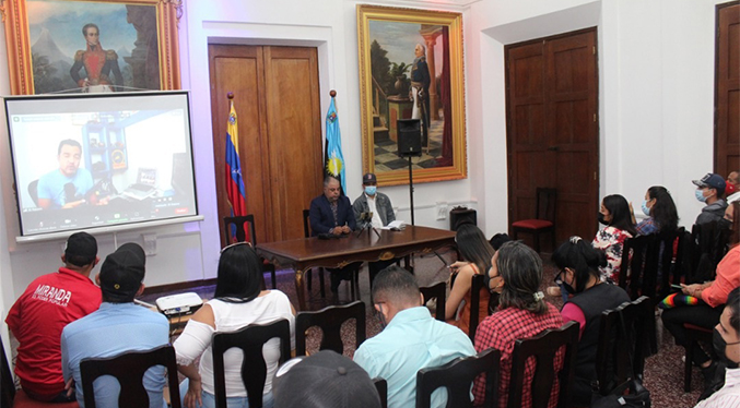 AN realiza foro Redes Sociales de Cara a la Nueva Realidad en Maracaibo