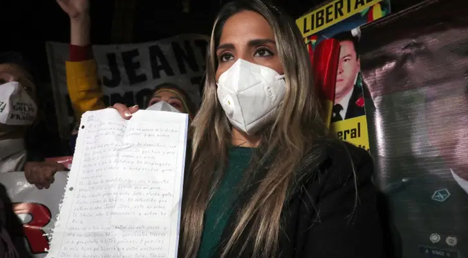 Hija de Jeanine Áñez: Mi madre está viviendo un infierno judicial