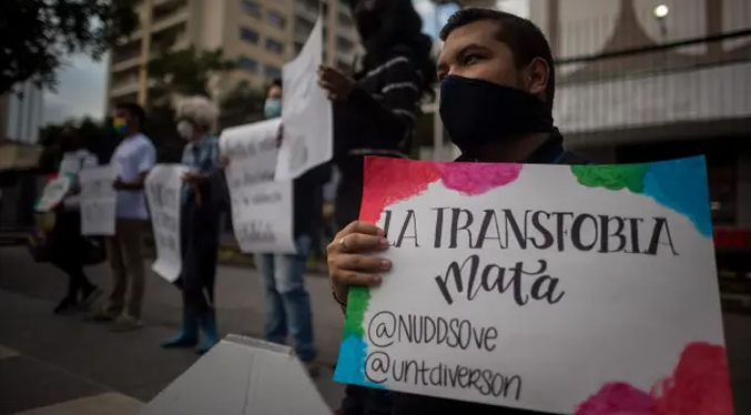 Comunidad LGBTI protestan en Caracas