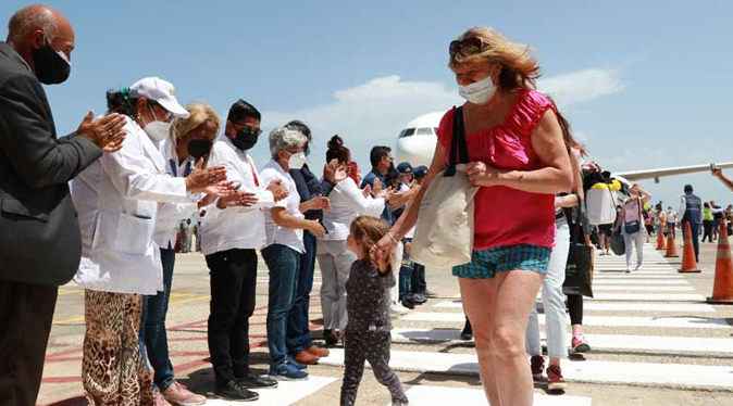 Al menos 437 turistas rusos llegan a la isla de Margarita