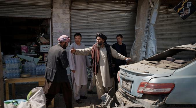 Al menos 2 muertos y 21 heridos en serie de explosiones en Afganistán