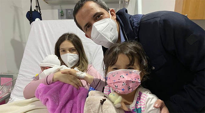 Juan Guaidó anuncia el nacimiento de su segunda hija, Mérida Antonieta