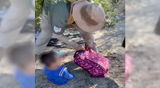 Hallan abandonado entre llantos a bebé hondureño migrante en zona fronteriza