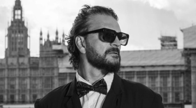 Ricardo Arjona hará gira «Blanco y negro» por Norteamérica en 2022