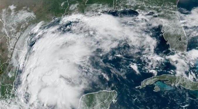 México emite aviso por la nueva tormenta Nicholas en el Golfo