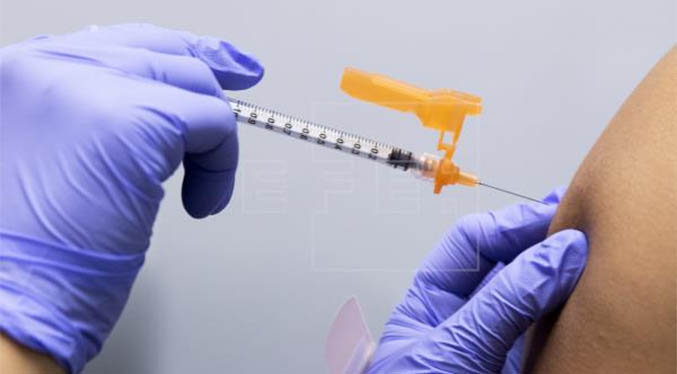 Solicitantes de la residencia permanente en EEUU deberán vacunarse
