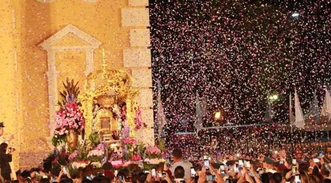 Flores rosadas vestirán la bajada de la Virgen de Chiquinquirá