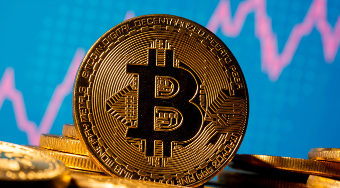 El bitcóin bate récord en cinco meses superando los 60 mil dólares