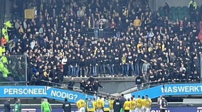 Grada de un estadio en Países Bajos se hunde durante una celebración