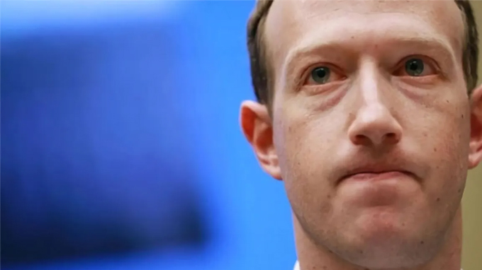Mark Zuckerberg pierde 6.6 millones de dólares con las caídas de Facebook, Instagram y WhatsApp