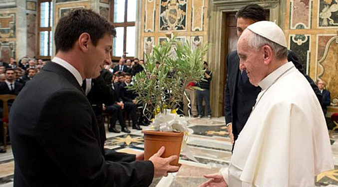 Papa: A Messi nunca se le subieron “los humos a la cabeza”