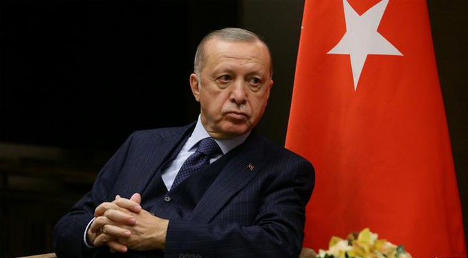 Turquía declarará “persona non grata” a diez embajadores