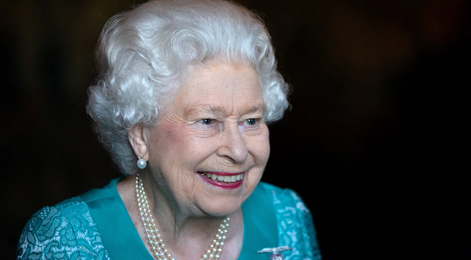 Boris Johnson: Hablé con su Majestad la reina Isabel y estaba en muy buena forma