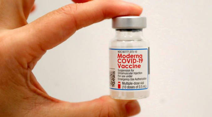 Suecia y Dinamarca suspenden uso de vacuna de Moderna en jóvenes