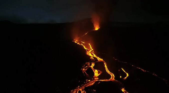 Volcán Cumbre Vieja amenaza con aumentar su devastación en La Palma