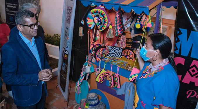 Instalan la primera Feria de Emprendedores de Maracaibo en Quinta Villa Carmen