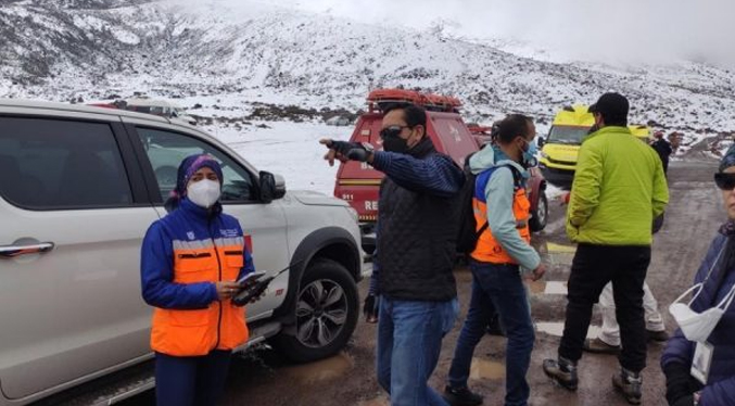 Al menos tres fallecidos tras una avalancha en la montaña más alta de Ecuador