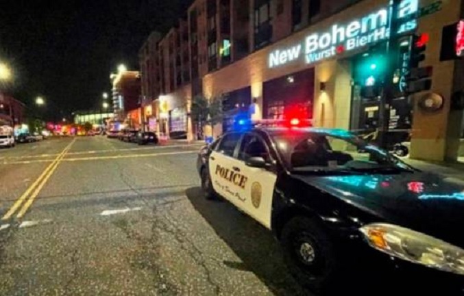 Una mujer muerta y al menos 14 heridos deja un tiroteo en un bar en EEUU