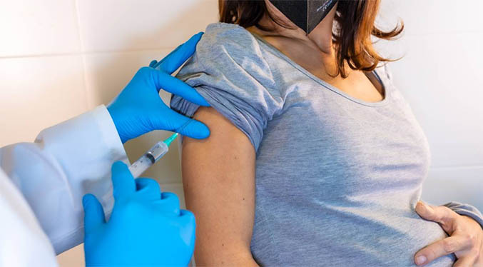 Nicaragua aplicará la vacuna Pfizer a embarazadas y madres lactantes