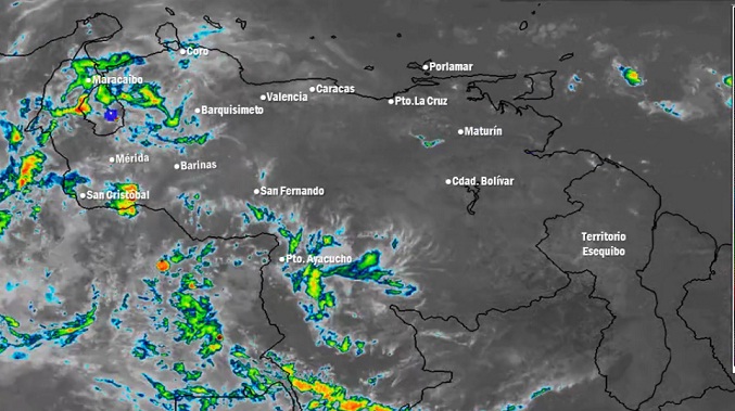 Inameh: Se observan descargas eléctricas sobre áreas de Zulia, Táchira, Apure y otros estados