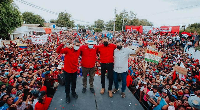 Diosdado Cabello y Omar Prieto juramentan comando de campaña Aristóbulo Istúriz en Zulia