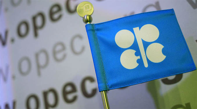 OPEP revisa levemente al alza la demanda mundial de su petróleo