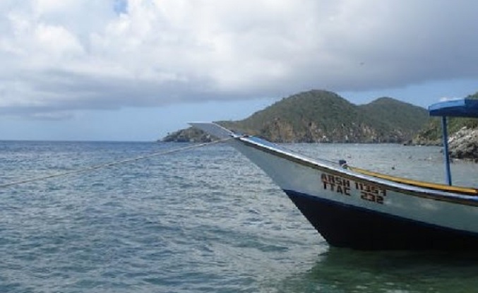 Rescatan «sanos y salvos» a pescadores de peñero que perdió rumbo en Margarita