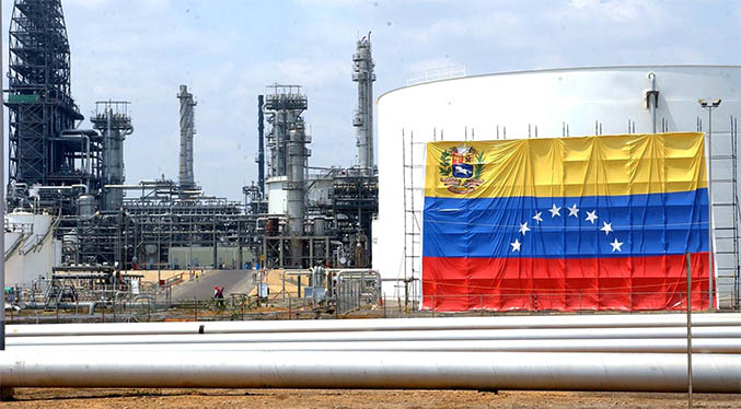 Venezuela produjo en septiembre 527 mil barriles diarios de petróleo, según la OPEP