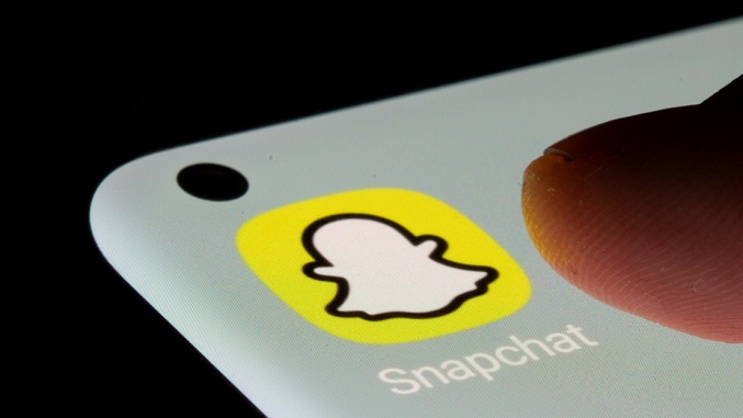 Snapchat y Tinder reportan fallas tras apagón de otras redes sociales