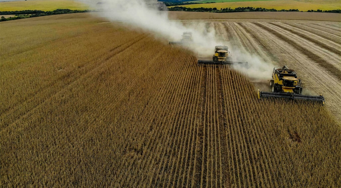 Brasil espera cosecha récord de granos en 2022, con alzas en maíz y soja