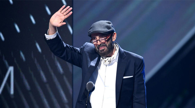 Juan Luis Guerra es el primer premiado en la noche de los Latín Grammy 2021