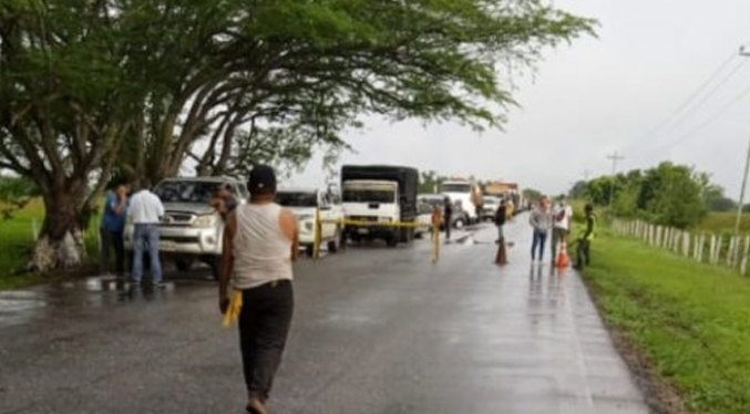 Por tercer día consecutivo Indígenas mantienen trancada la carretera Machiques-Colón