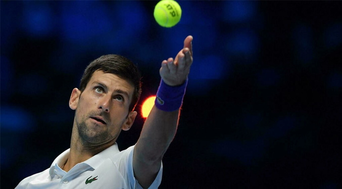 Djokovic debuta en el Masters ATP con victoria ante Ruud