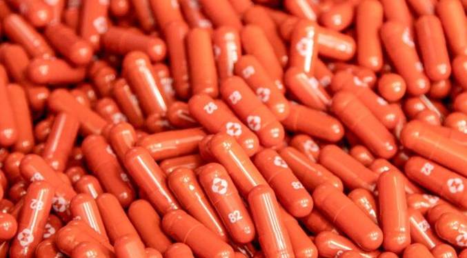 Europa aprueba pastillas antiCovid-19 de Merck para uso de emergencia