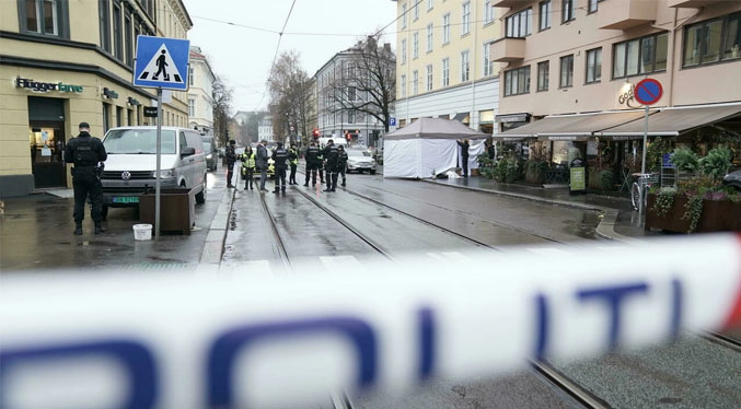 Policía noruega neutraliza a atacante que intentó apuñalar a varias personas