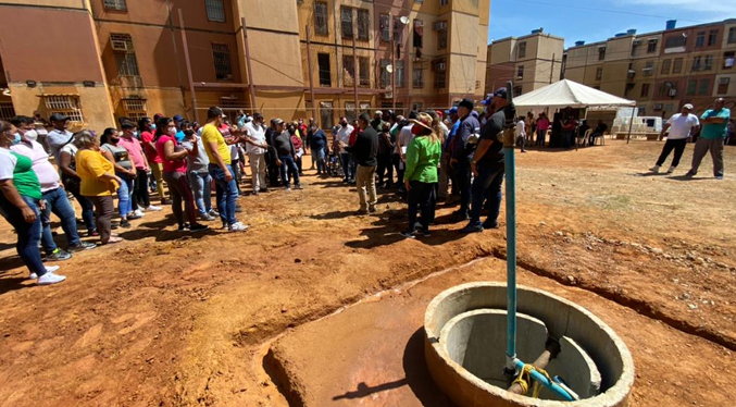 Dirwings Arrieta inaugura el pozo de agua comunitario número 16 en San Francisco 