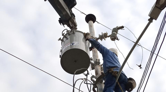 Gobernación instala transformadores eléctricos en Zulia