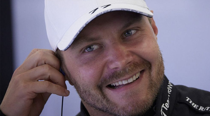 Bottas gana la prueba sprint y saldrá primero en Brasil