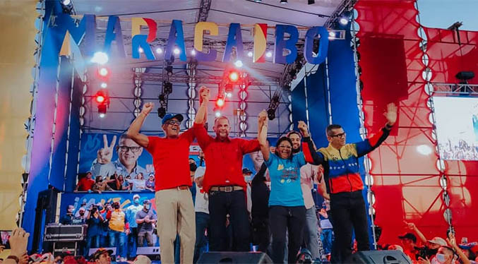Chavismo cierra campaña en Maracaibo con la visita de Jorge y Delcy Rodríguez