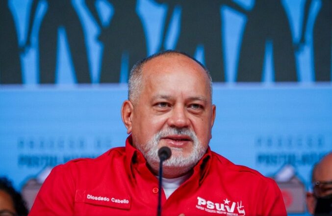 Diosdado Cabello pide a chavistas desconfiar de los observadores de la UE