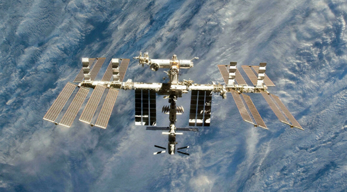 Pentágono investiga desechos espaciales que amenazaron la Estación Espacial Internacional