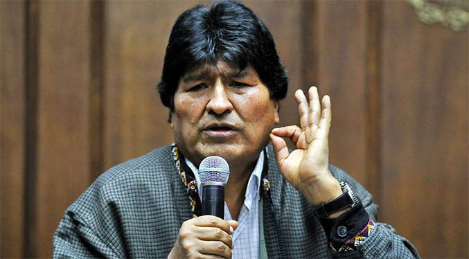 Evo Morales dice que sentencia de tribunal sobre reelección es «plan negro en su contra»
