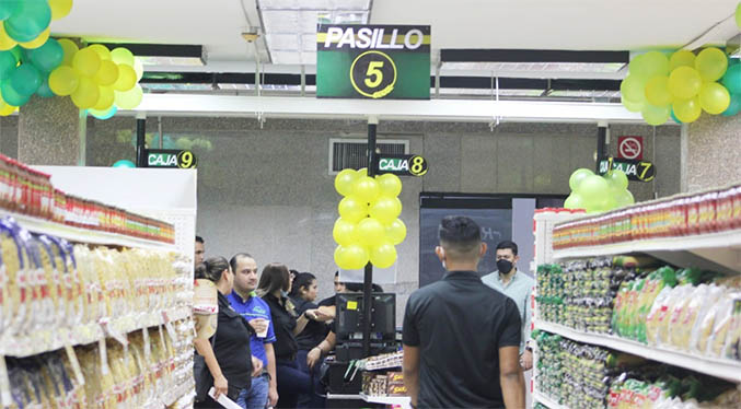 Los marabinos ahora cuentan con una tienda Fiorella Supermarket en San Miguel