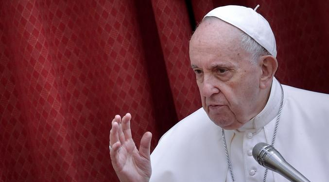 El Papa invita a los jóvenes a ser la conciencia crítica de la sociedad