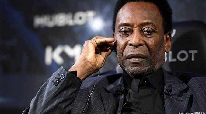 El Rey Pelé confirmó que está bien luego de su operación